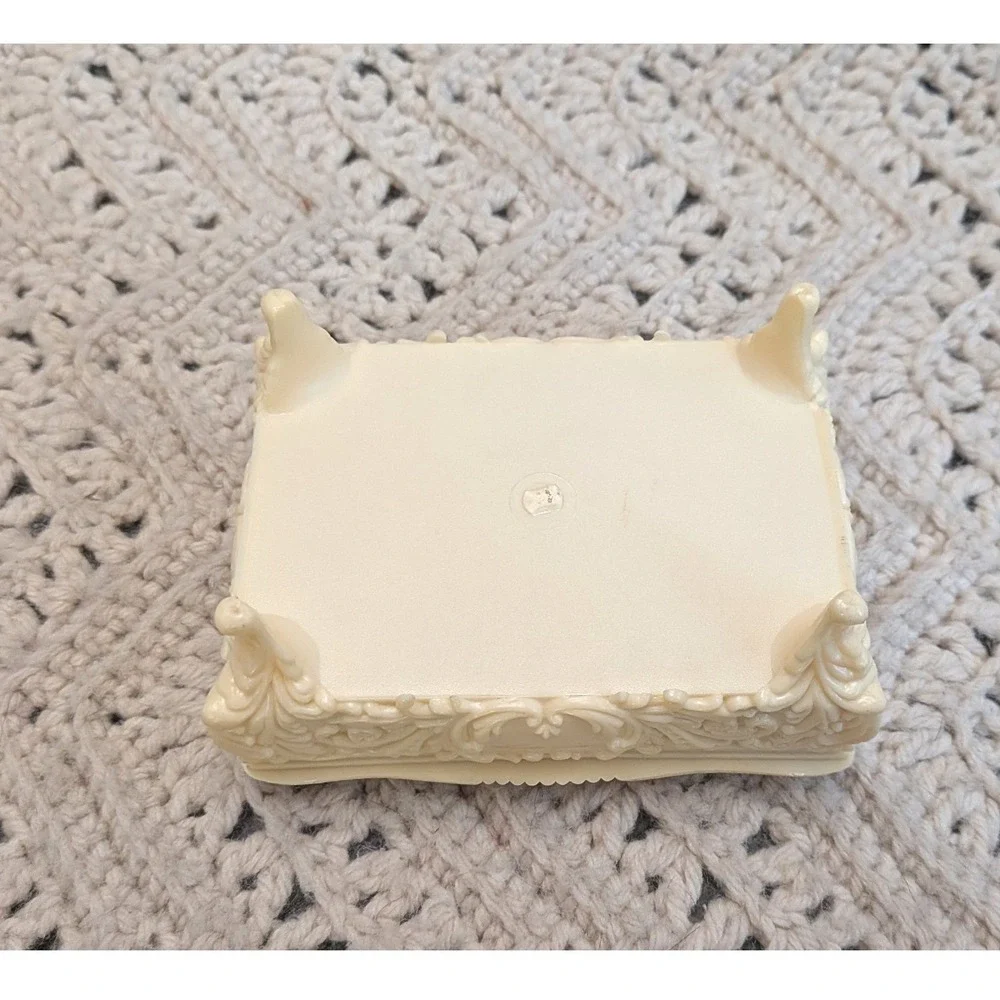 N/A vintage celluloid